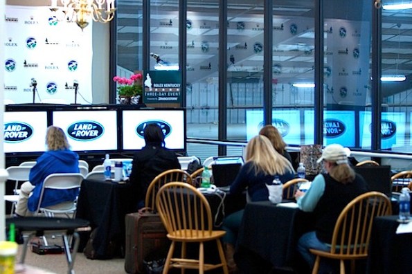 Rolexinbetween-photogs_2